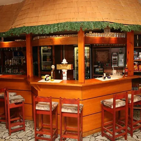 Hotel Certova Chata 3*