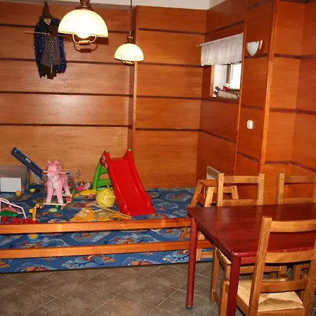 Hotel Certova Chata فندق 3*